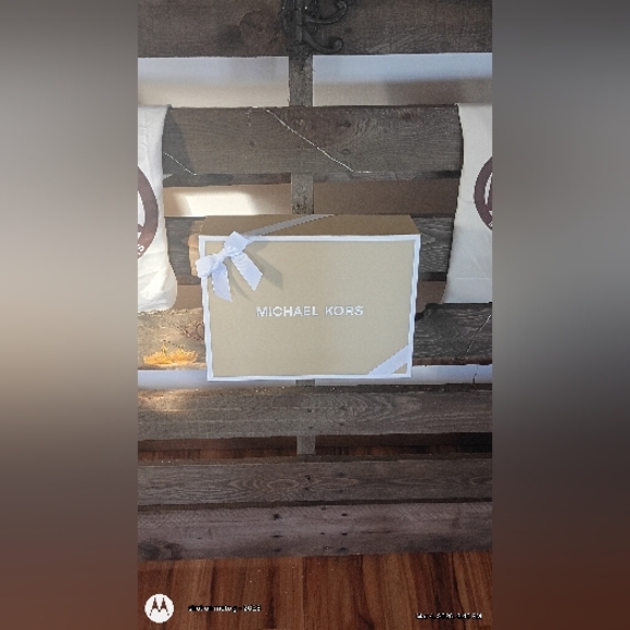 Michael Kors Beige Crossbody Bag - Picture 6 of 16